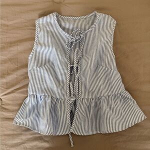 Spring/summer tie up top